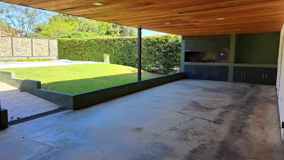 Casa con piscina y 95m2 cubiertos en La Granja · La Granja