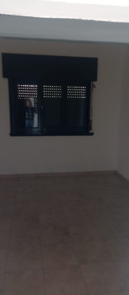 WhatsApp Image 2025-10-28 at 09.33.44