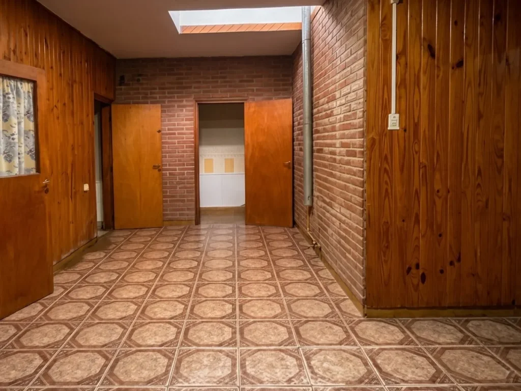 casa-con-departamento-independiente-y-piscina-en-barrio-norte-jesus-maria-01