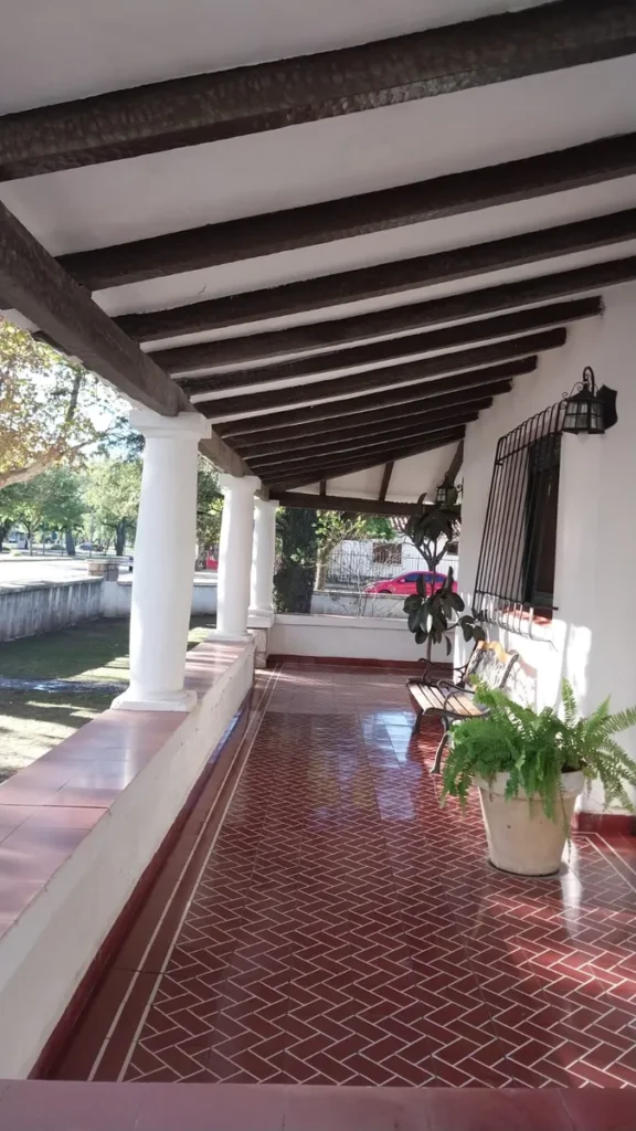 esquina-premium-jesus-maria-casa-4-dorm-doble-lote-02