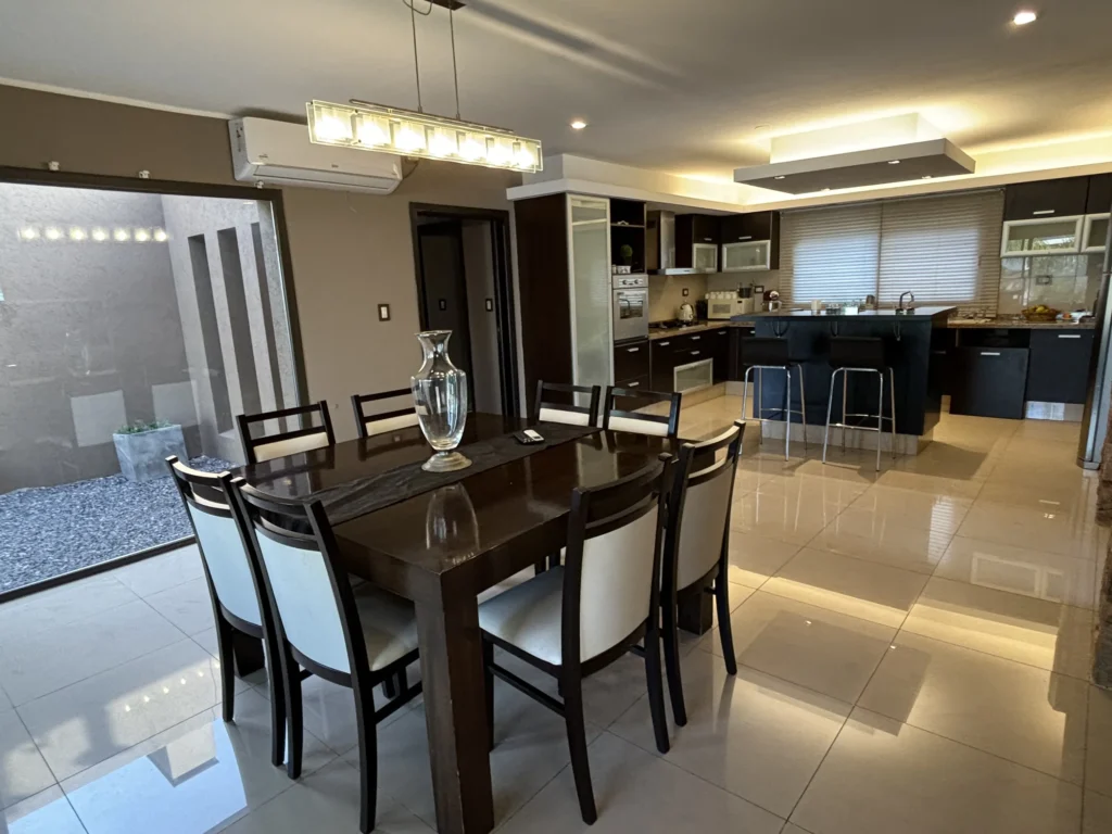 importante-propiedad-en-jesus-maria-a-metros-del-colegio-seminario-3-dorm-suite-y-terraza-02