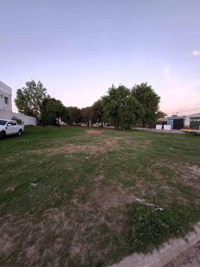 terreno-amplio-en-calle-6-de-colonia-caroya03